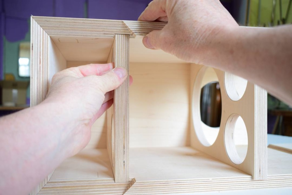 Illuminator 71 - 022